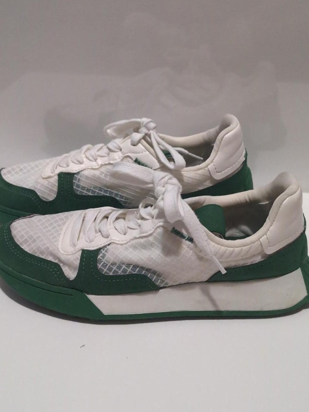 White and Green Zara Casual Sneakers Size 7.5